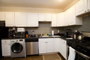 featured image of 2129 N Dayton St #201