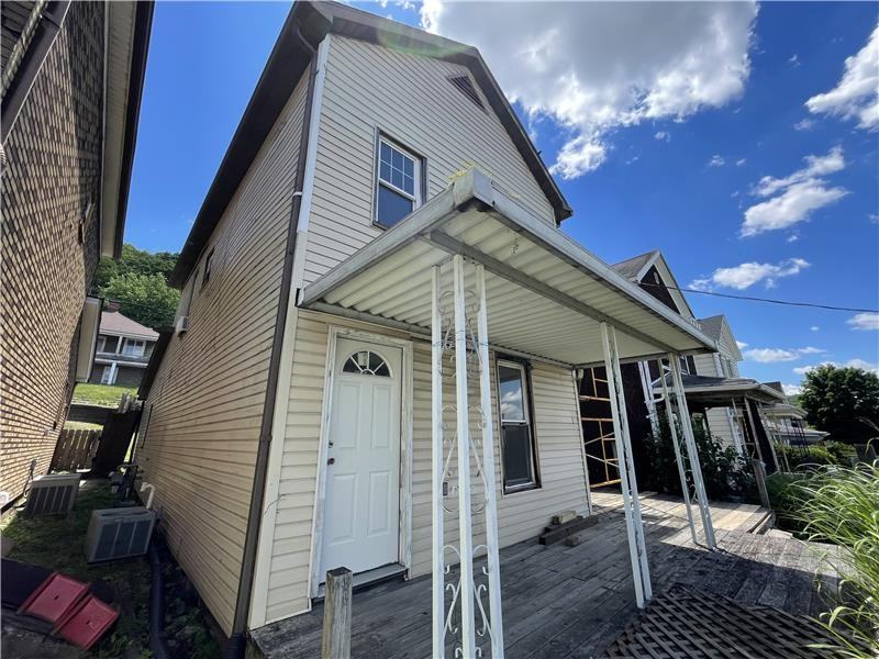 978 Neville St - Photo 3 of 13