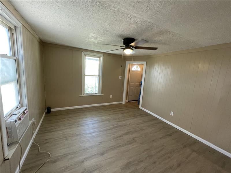 978 Neville St - Photo 6 of 13
