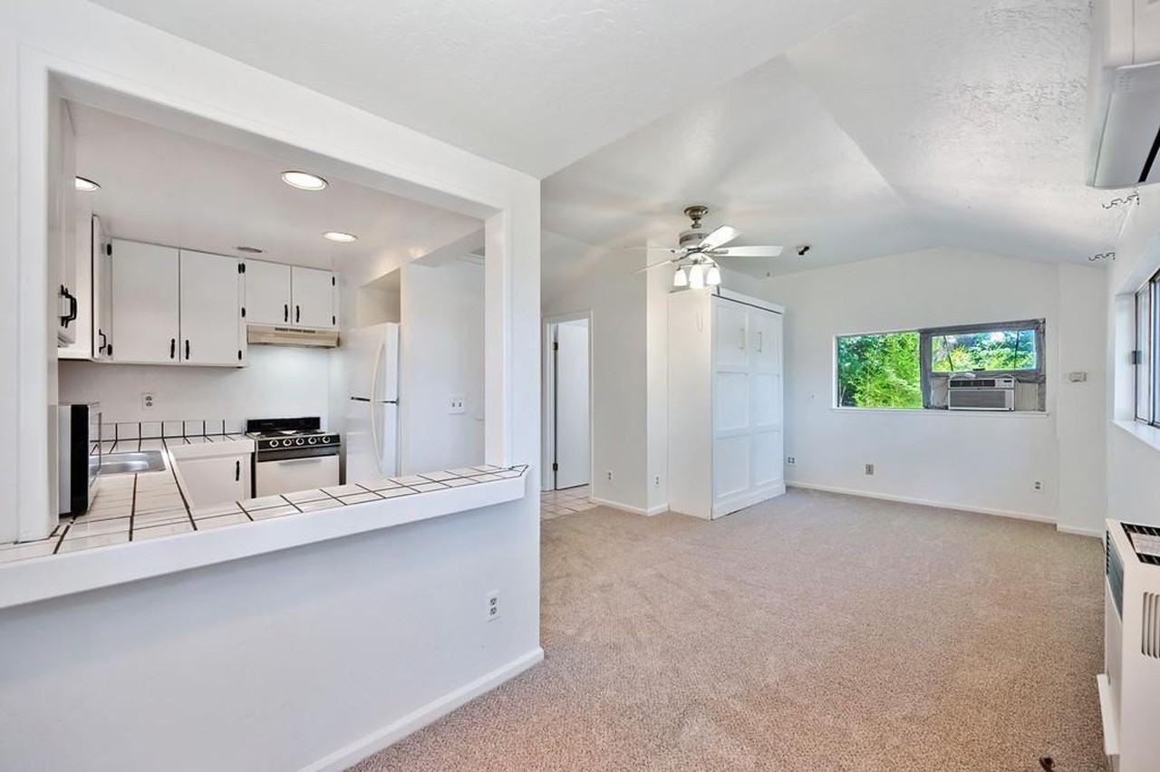 3074 Sheridan St #3 - Photo 4 of 8