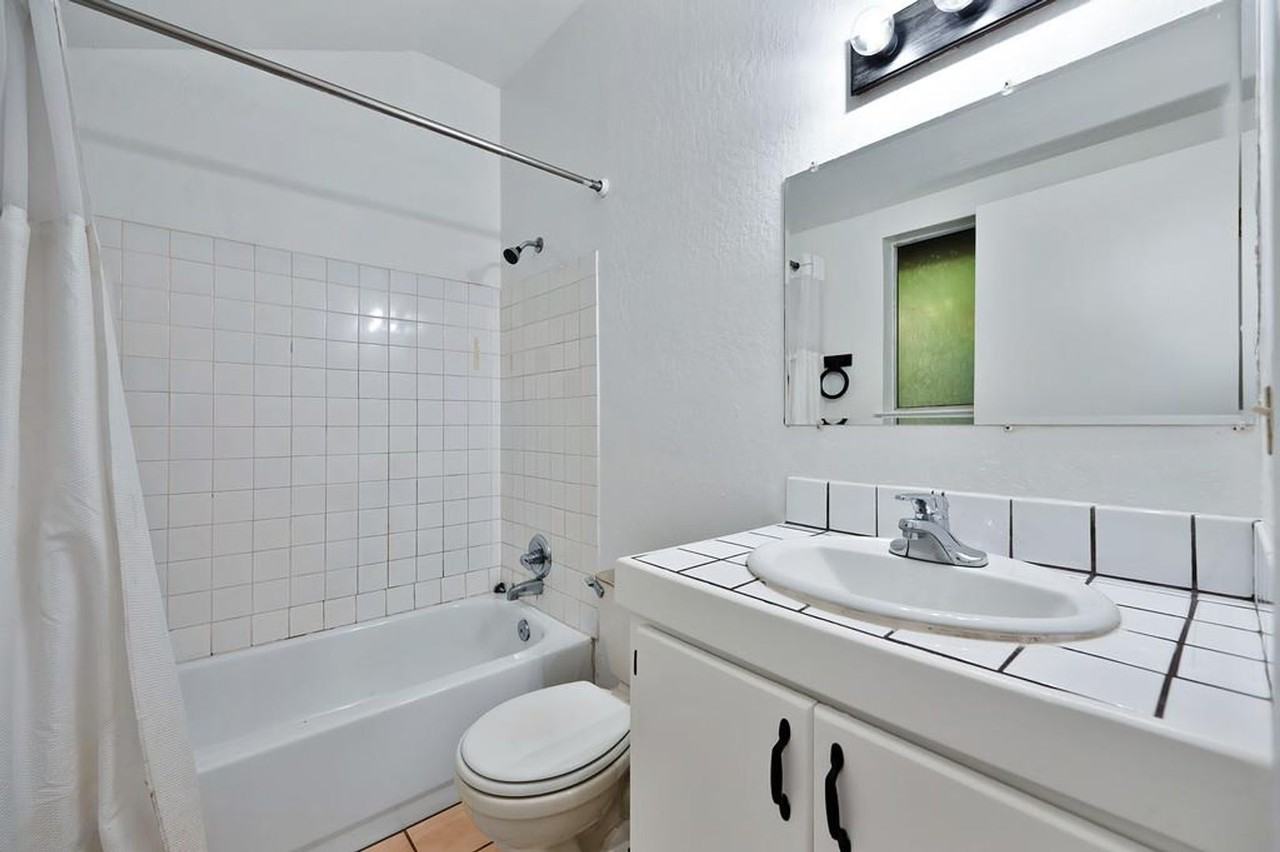 3074 Sheridan St #3 - Photo 7 of 8