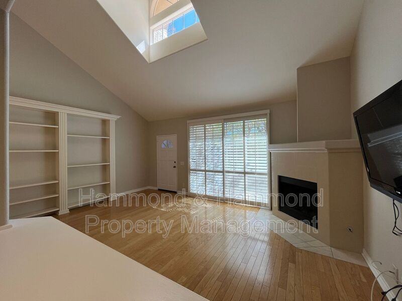 22243 Shadow Valley Cir - Photo 6 of 21