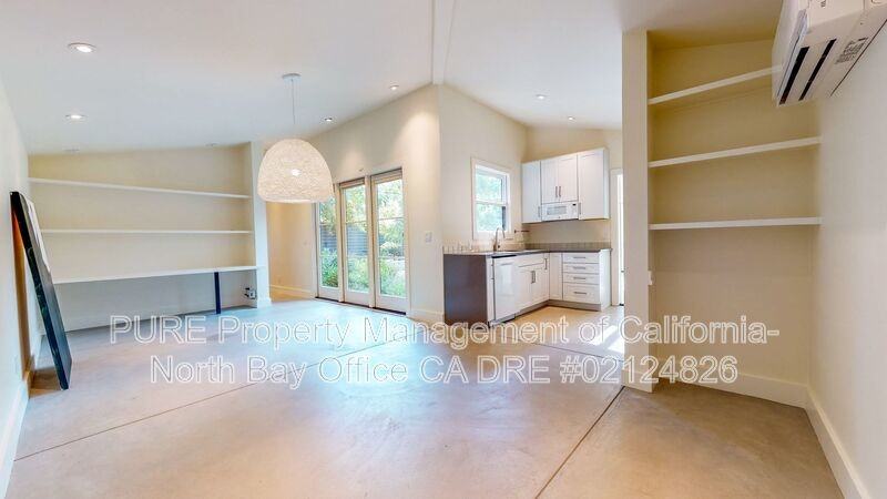 945 Brown St #B - Photo 7 of 12