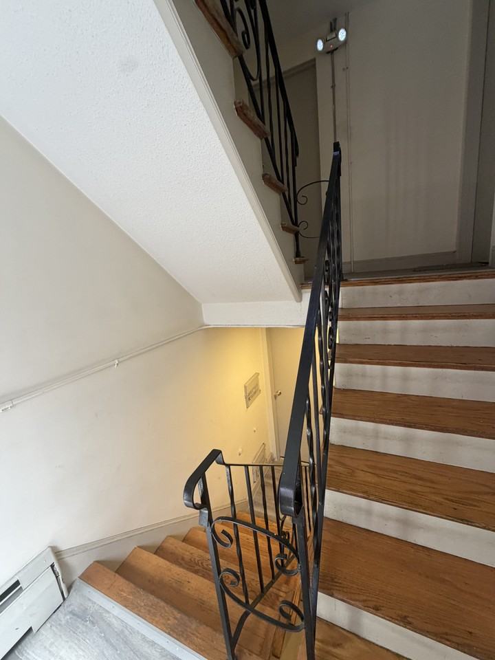 W Emerson St #19 - Photo 6 of 15
