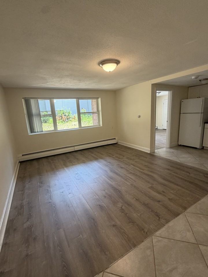 W Emerson St #19 - Photo 7 of 15