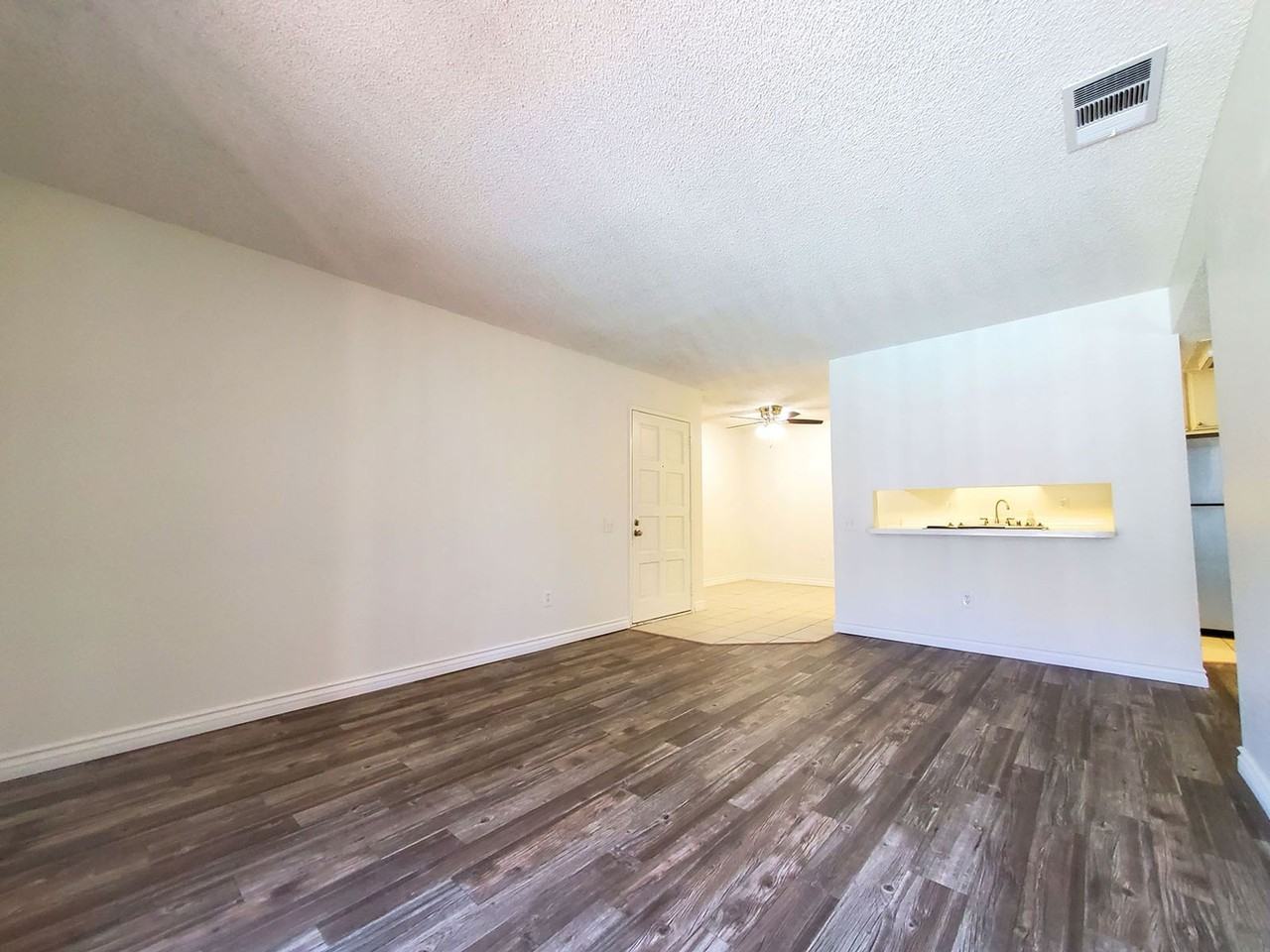 Evergreen Villas! - Photo 4 of 15