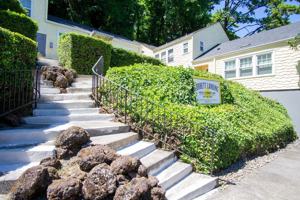 featured image of 6425 S Corbett Ave #9