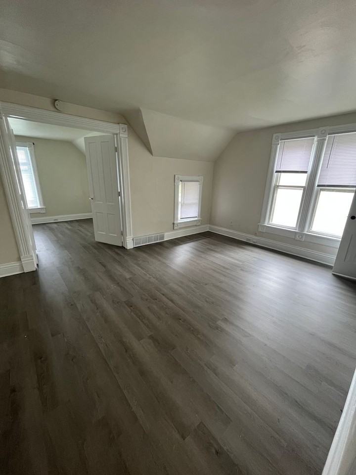1427 20th Ave - Photo 7 of 7