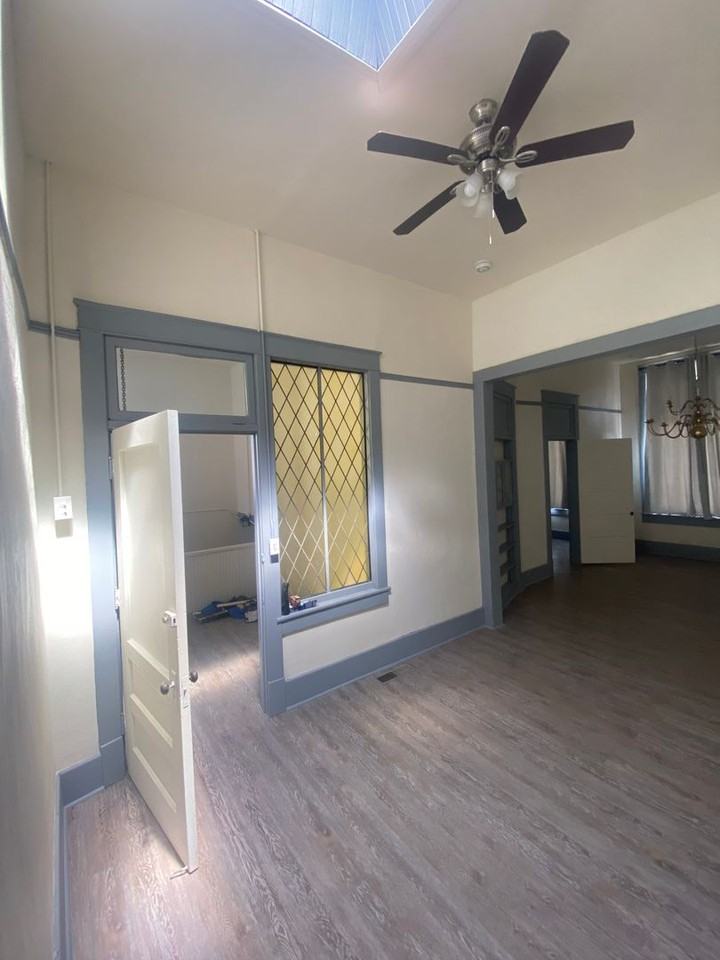 105 1/2 S Main Ave - Photo 6 of 23