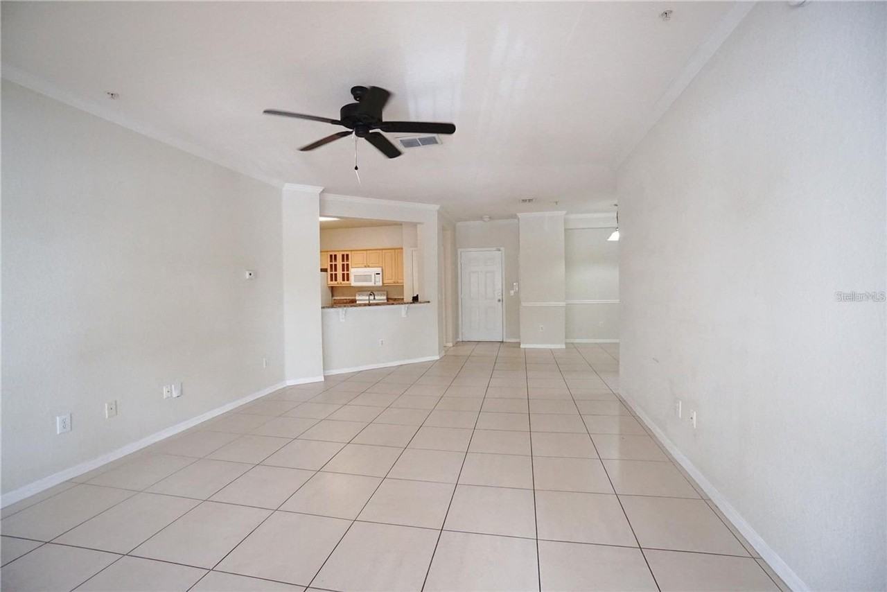 3577 Conroy Rd #325 - Photo 3 of 18