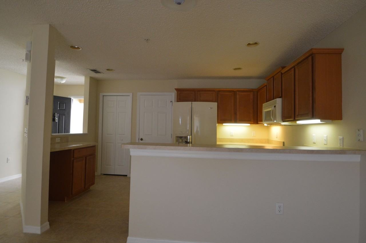 176 Constitution Way - Photo 5 of 19