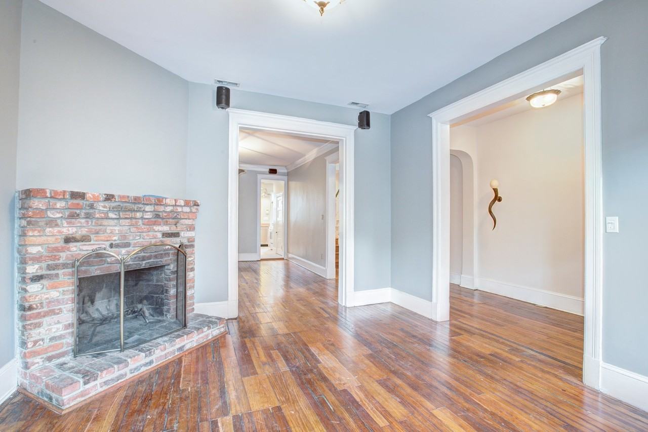 1419 Monroe St Nw - Photo 2 of 29