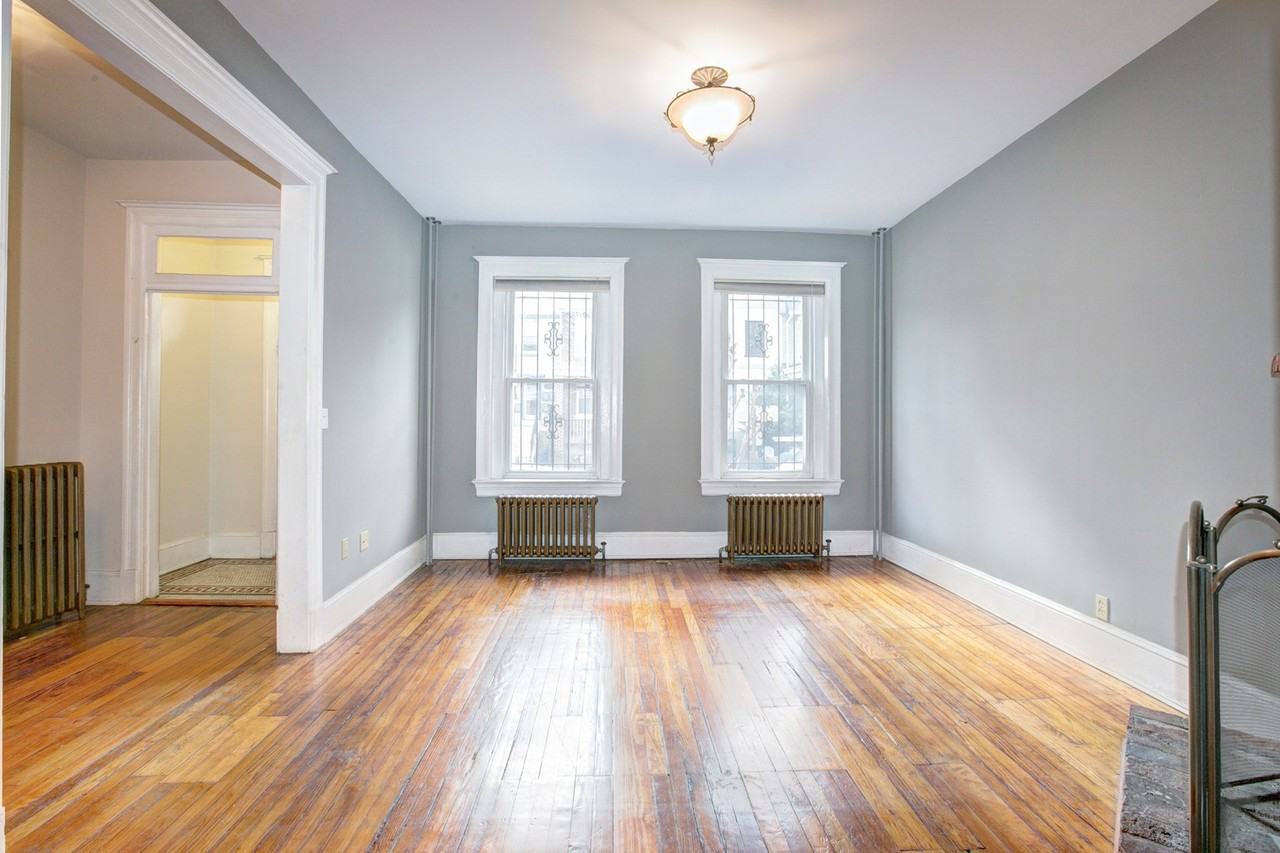 1419 Monroe St Nw - Photo 3 of 29