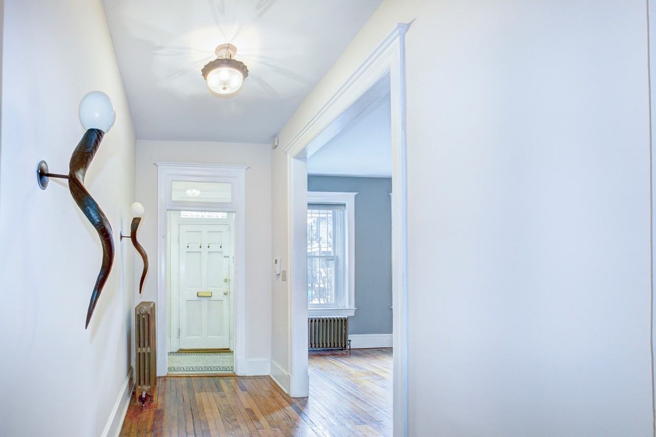 1419 Monroe St Nw - Photo 4 of 29