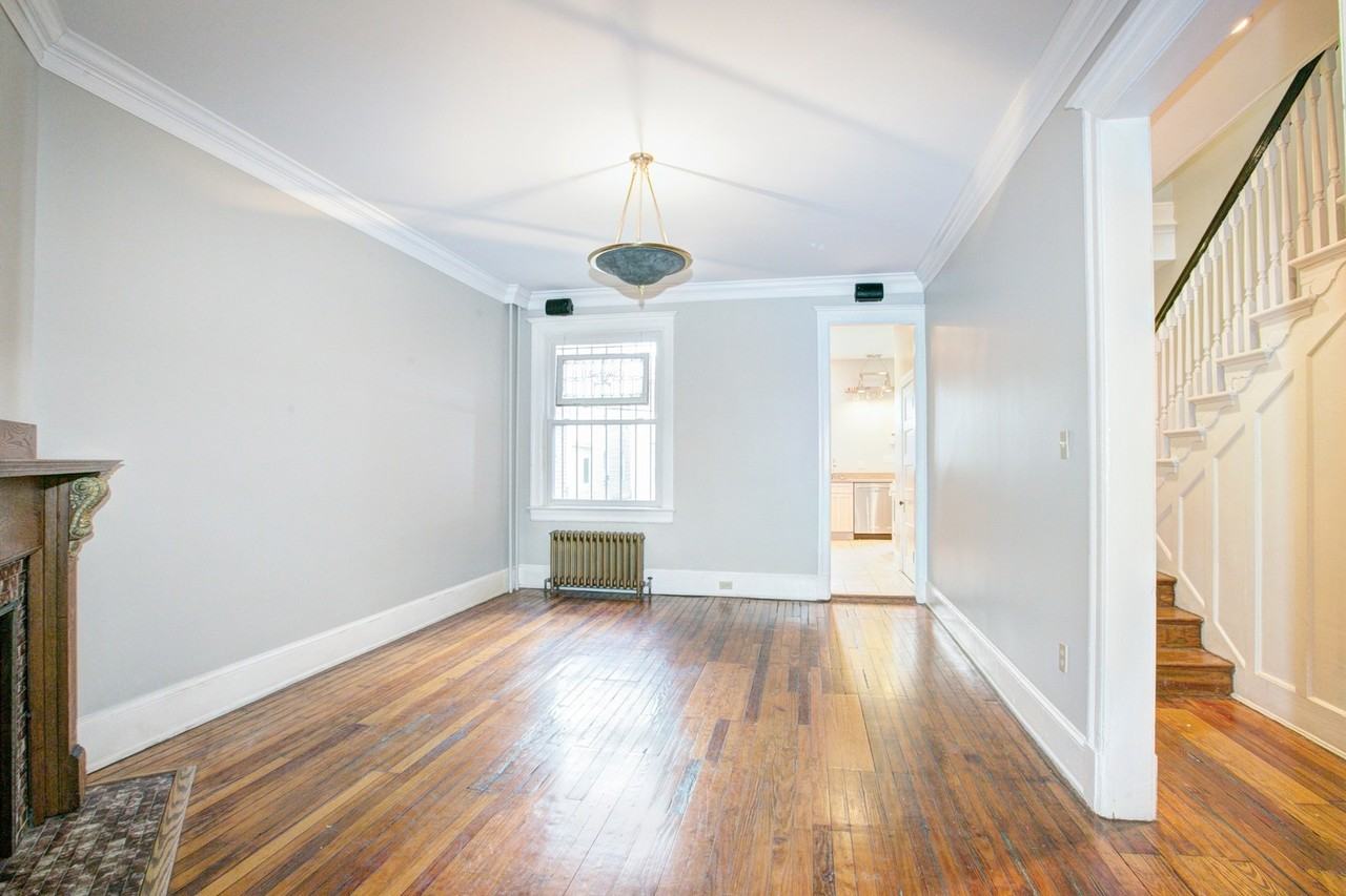 1419 Monroe St Nw - Photo 5 of 29