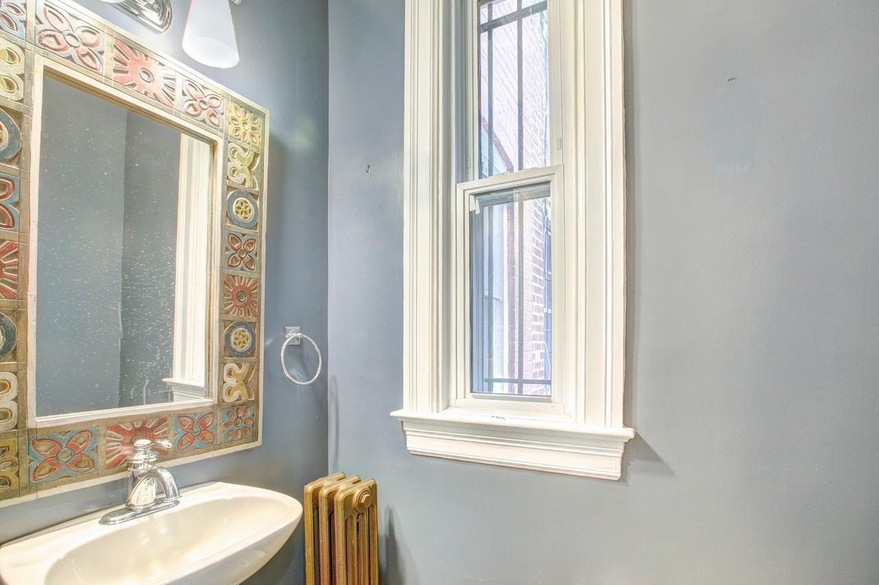 1419 Monroe St Nw - Photo 7 of 29