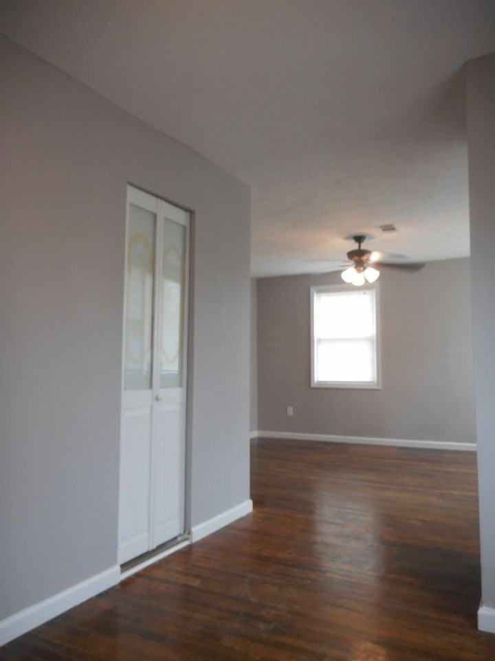 924 13th Ave - Photo 3 of 19
