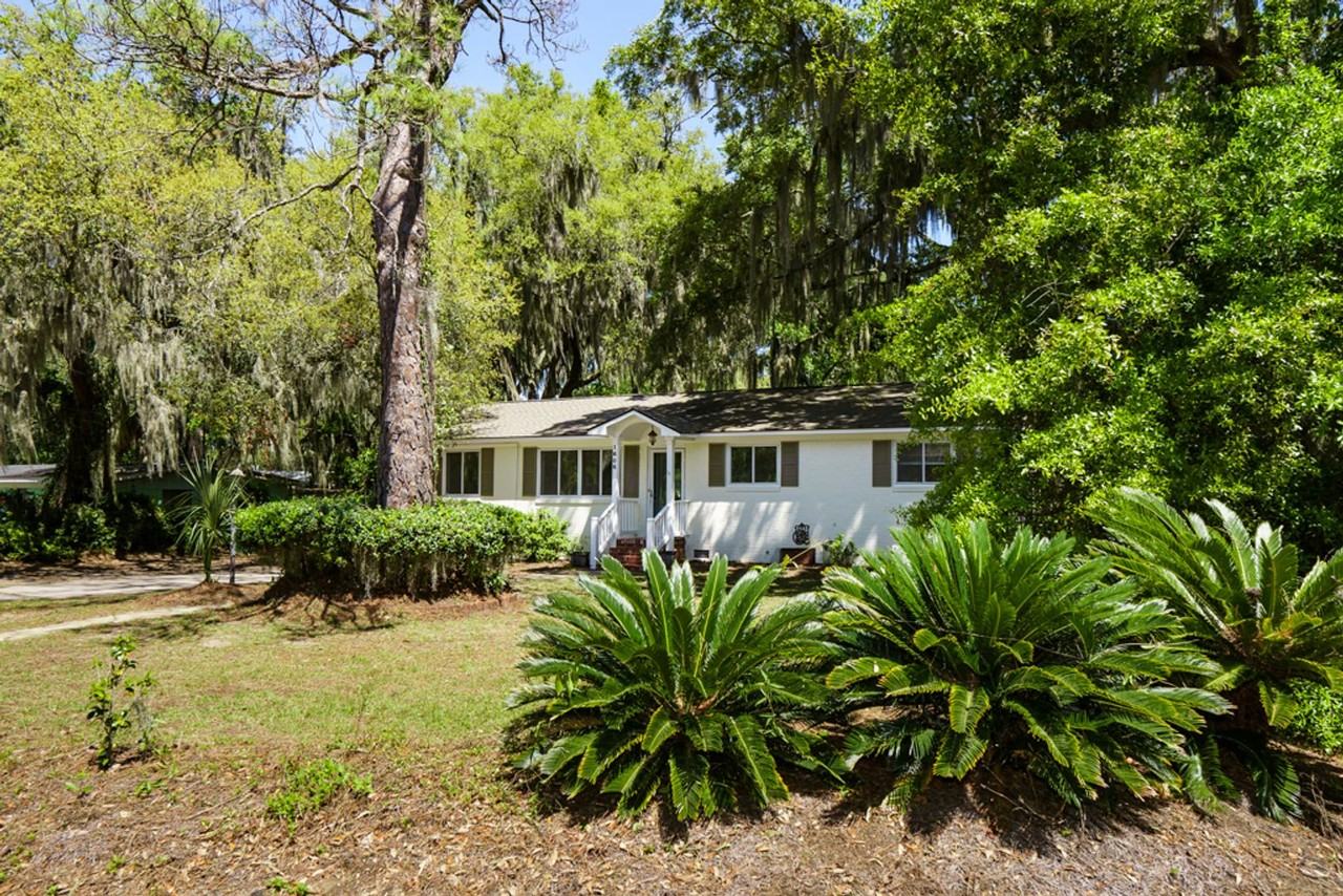 1606 Madrid Ave - Photo 4 of 50