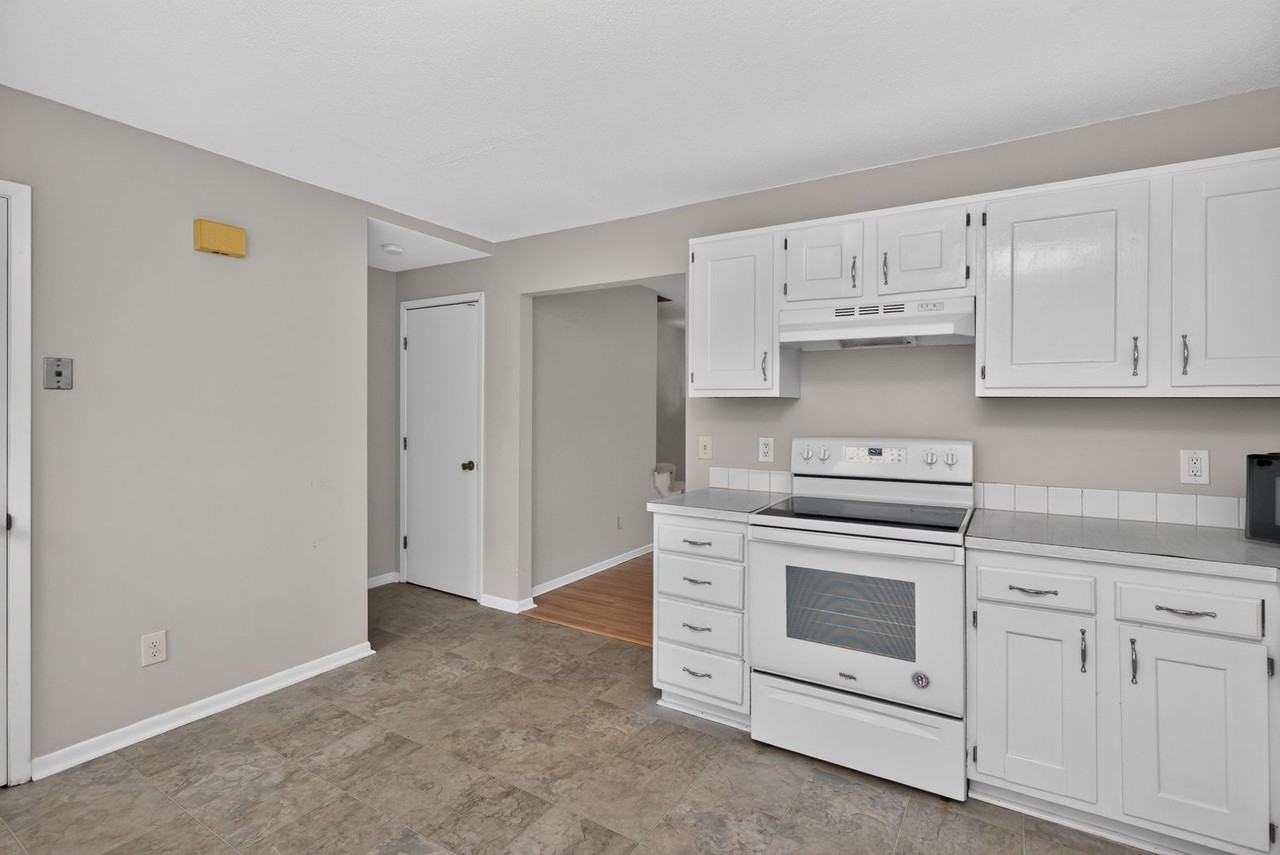 3439 Se 20th St - Photo 6 of 23