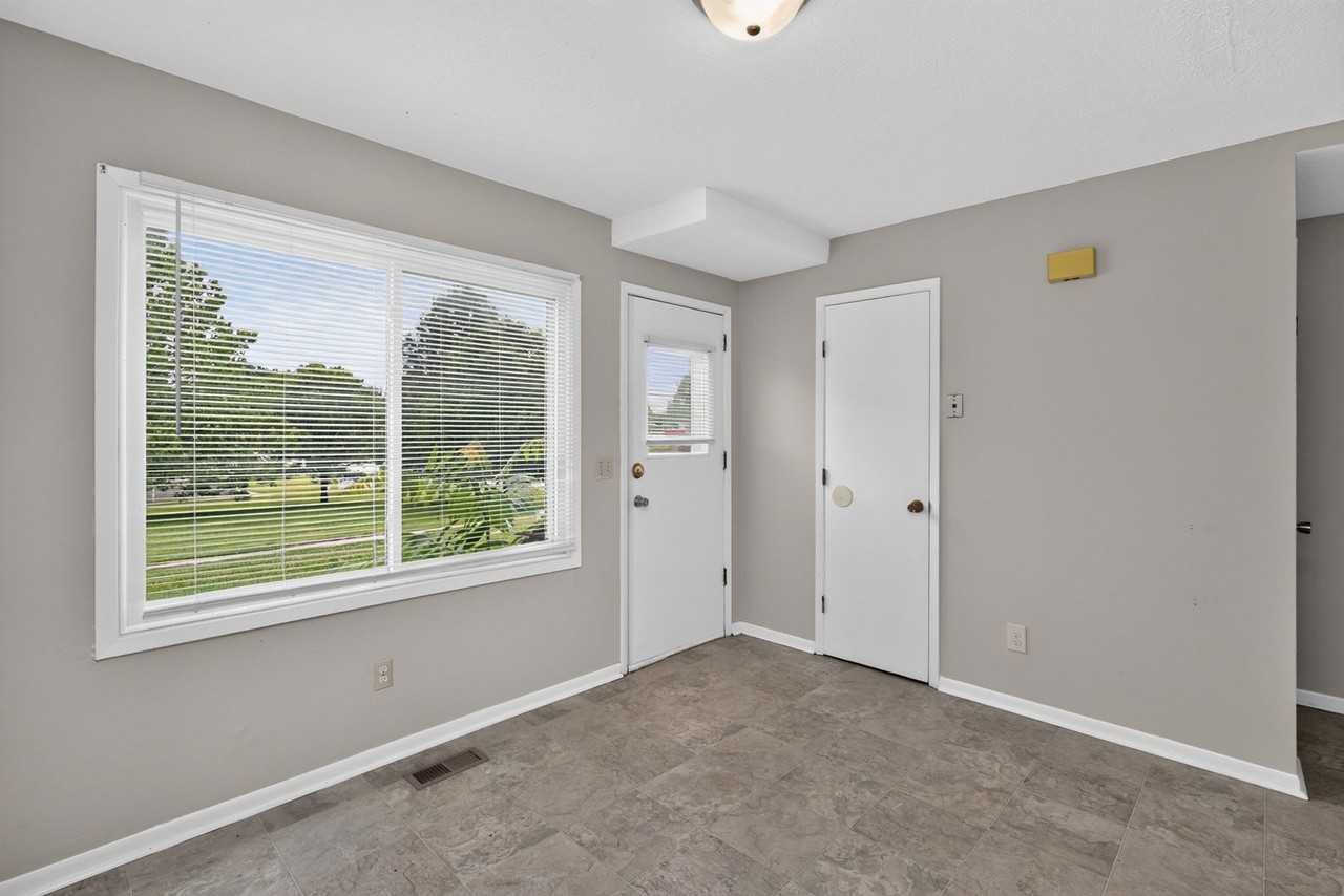 3439 Se 20th St - Photo 7 of 23