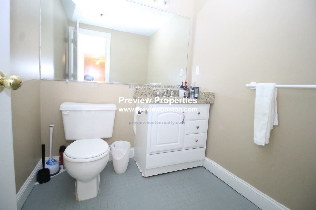 N Beacon St #503P - Photo 6 of 10