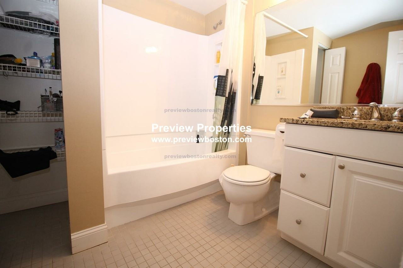 N Beacon St #503P - Photo 7 of 10