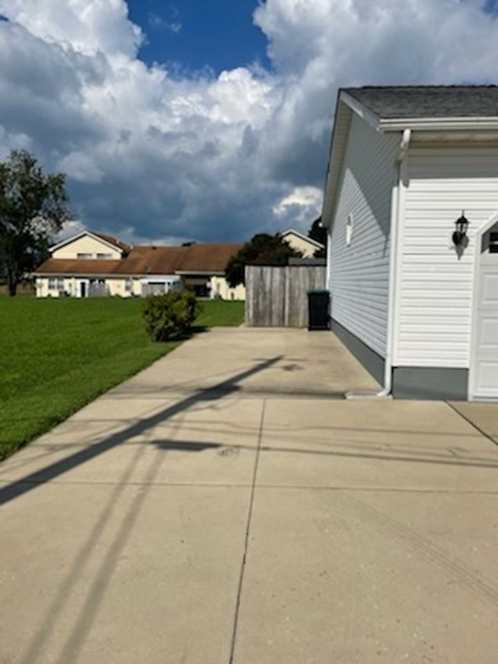 29 Connie Ln - Photo 4 of 22