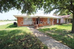 821 Rea Ave - Photo 1 of 1