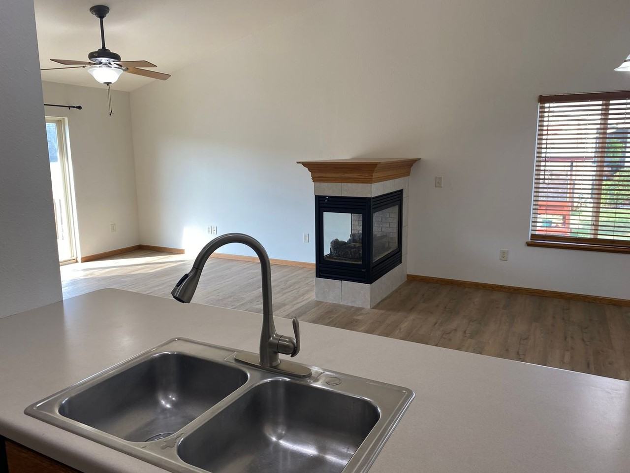 7311 Ryanamy Dr - Photo 4 of 30