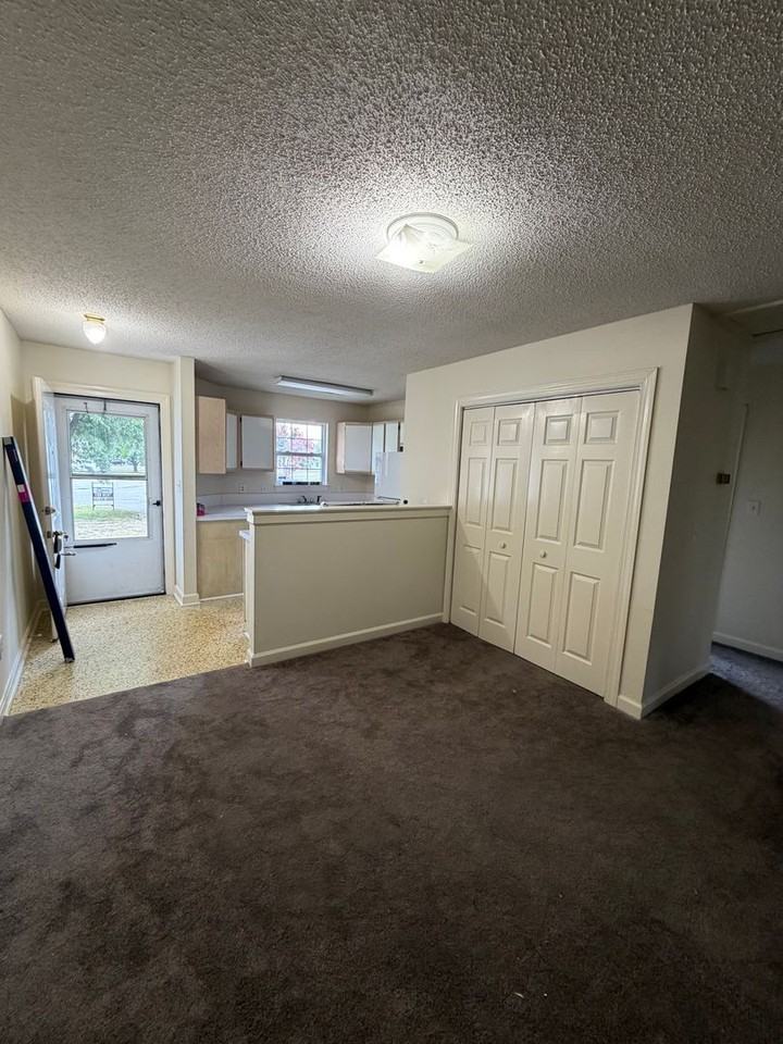 3310 Chris St - Photo 2 of 8