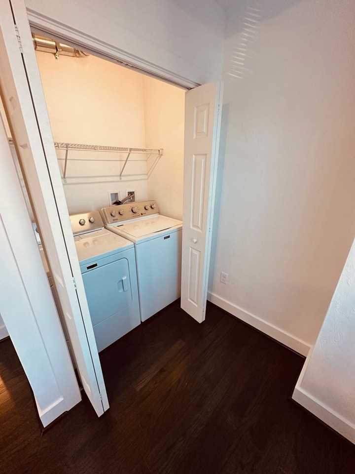 214 W Hope Ave - Photo 4 of 9