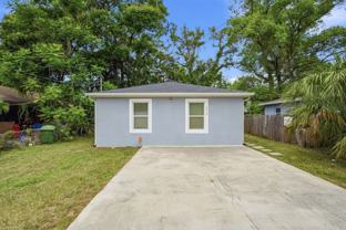 8310 N Brooks St - Photo 1 of 1