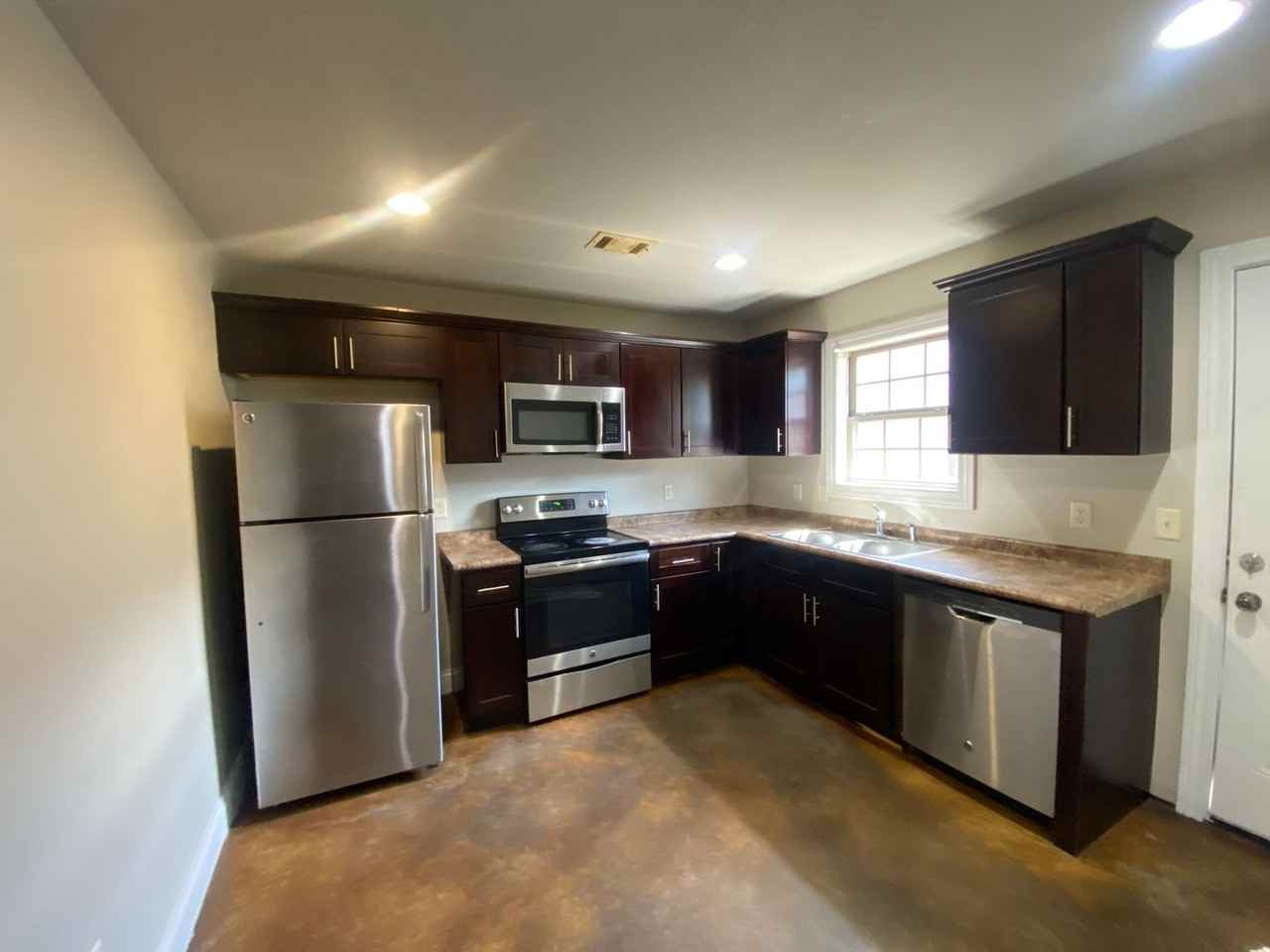3812 Griffin St - Photo 6 of 8