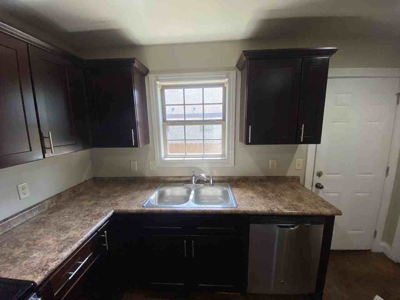 3812 Griffin St - Photo 7 of 8