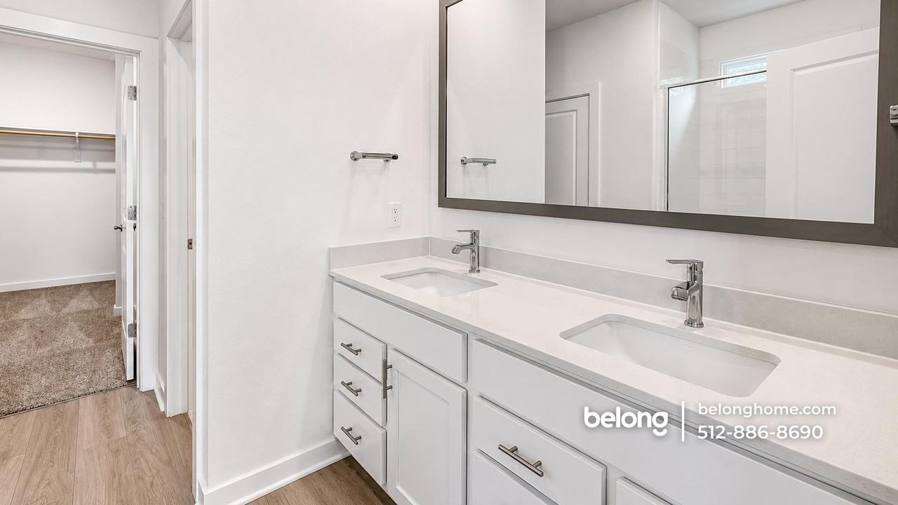 429 Tinto St - Photo 4 of 12