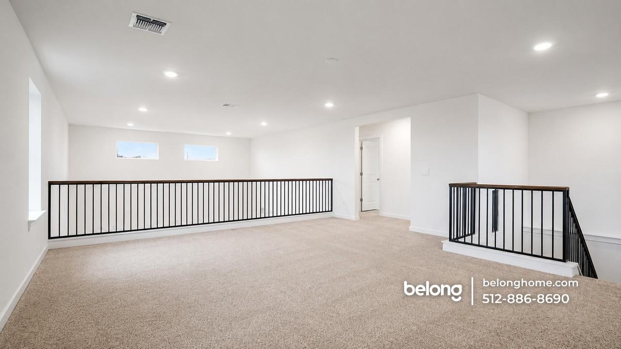 429 Tinto St - Photo 7 of 12