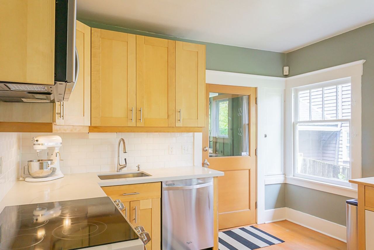 1557 Madrona Dr - Photo 6 of 23