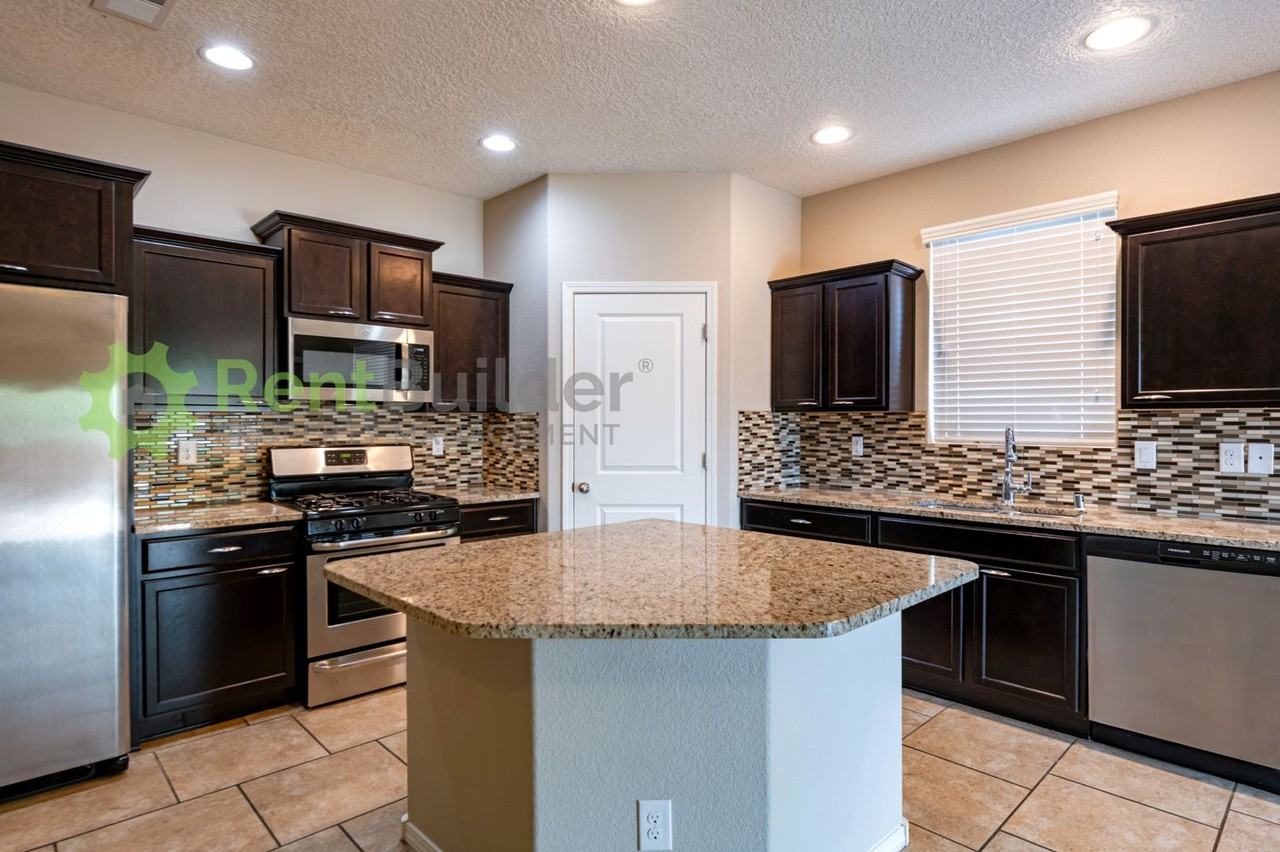 6936 Tombstone Rd Nw - Photo 6 of 24