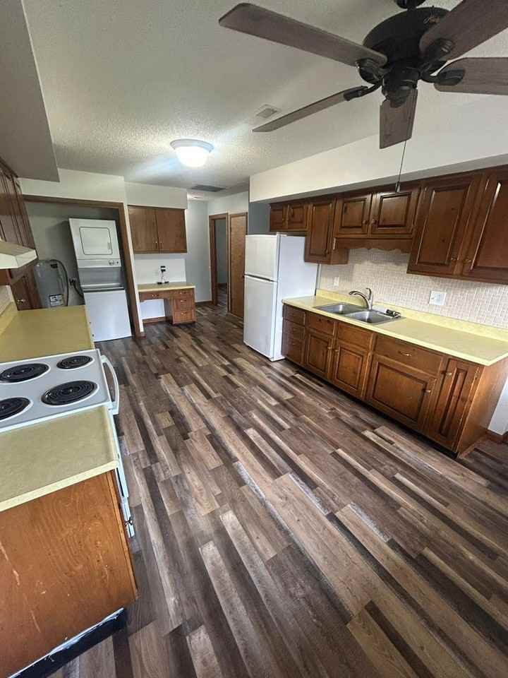 31453 Burt Ct - Photo 7 of 9