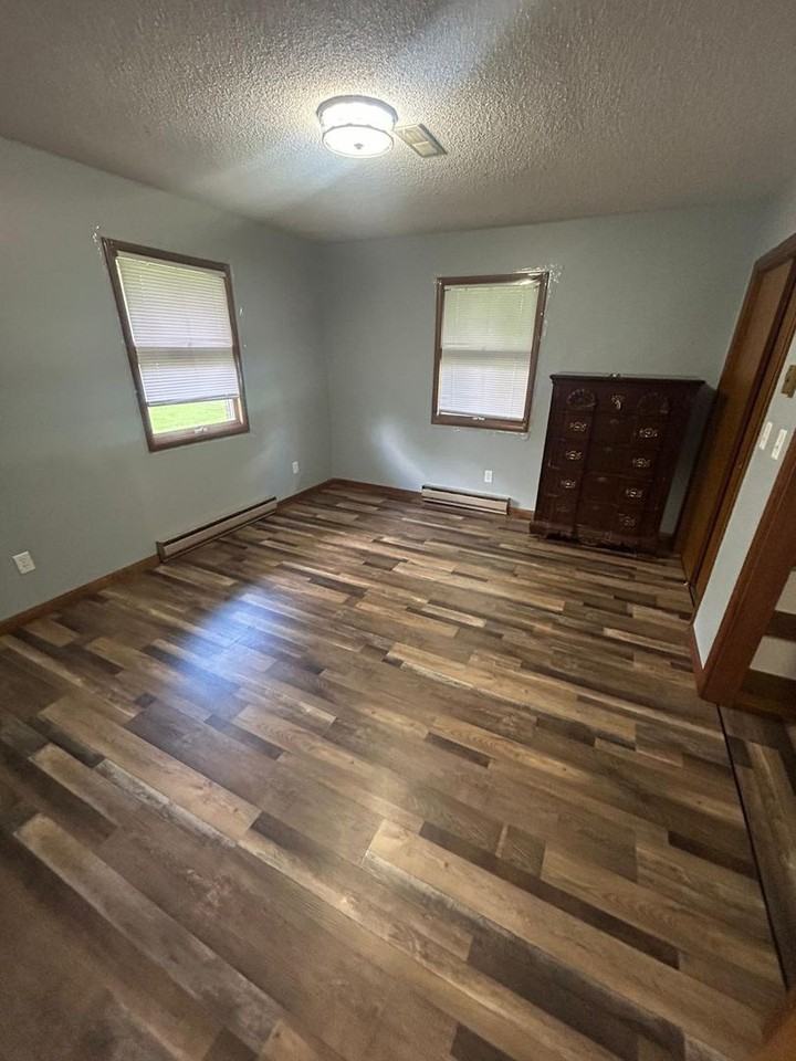 31497 Burt St - Photo 4 of 9