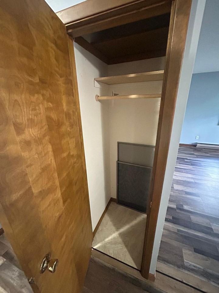 31497 Burt St - Photo 5 of 9