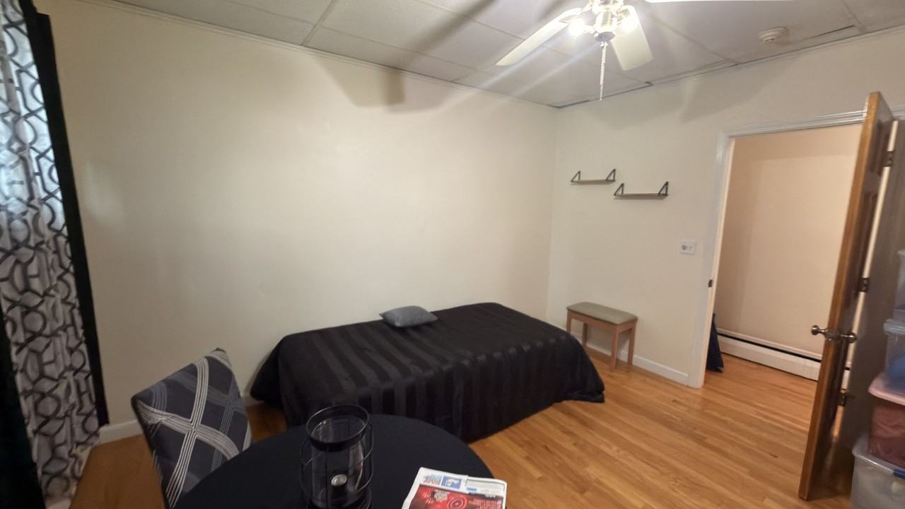 393 Langley Rd - Photo 4 of 15
