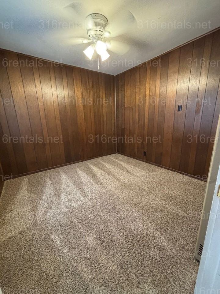 220 Ohio St - Photo 3 of 8
