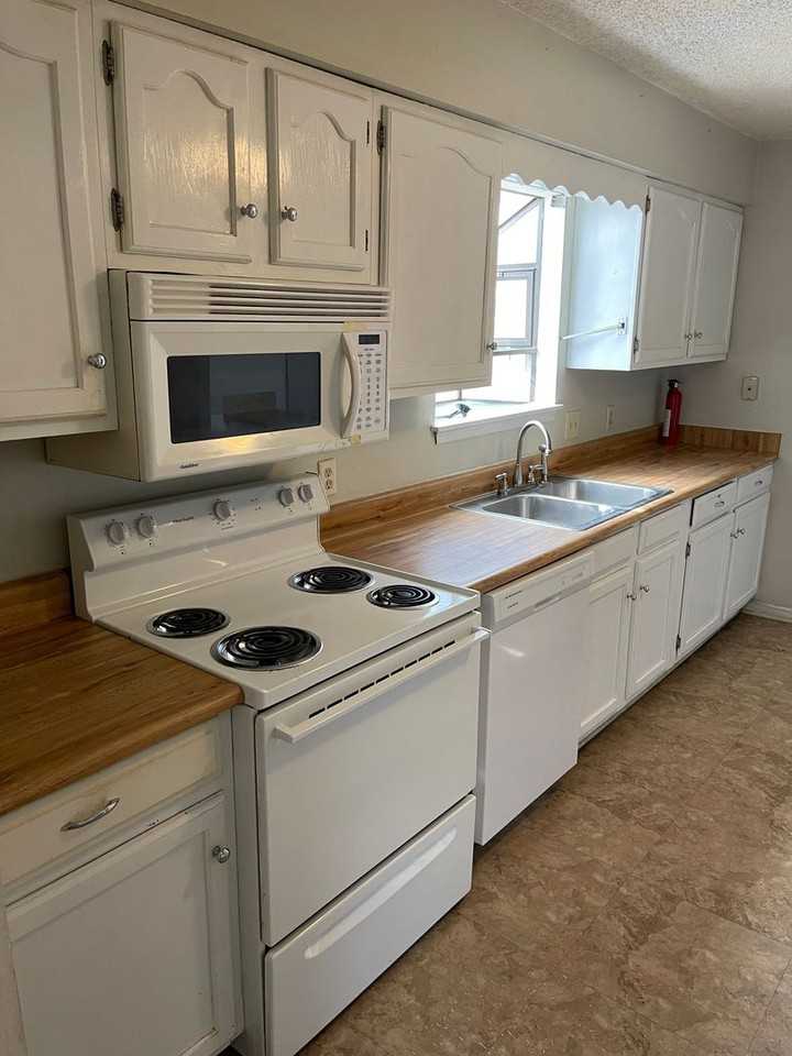 2509 Arthurs Court Ln - Photo 6 of 12