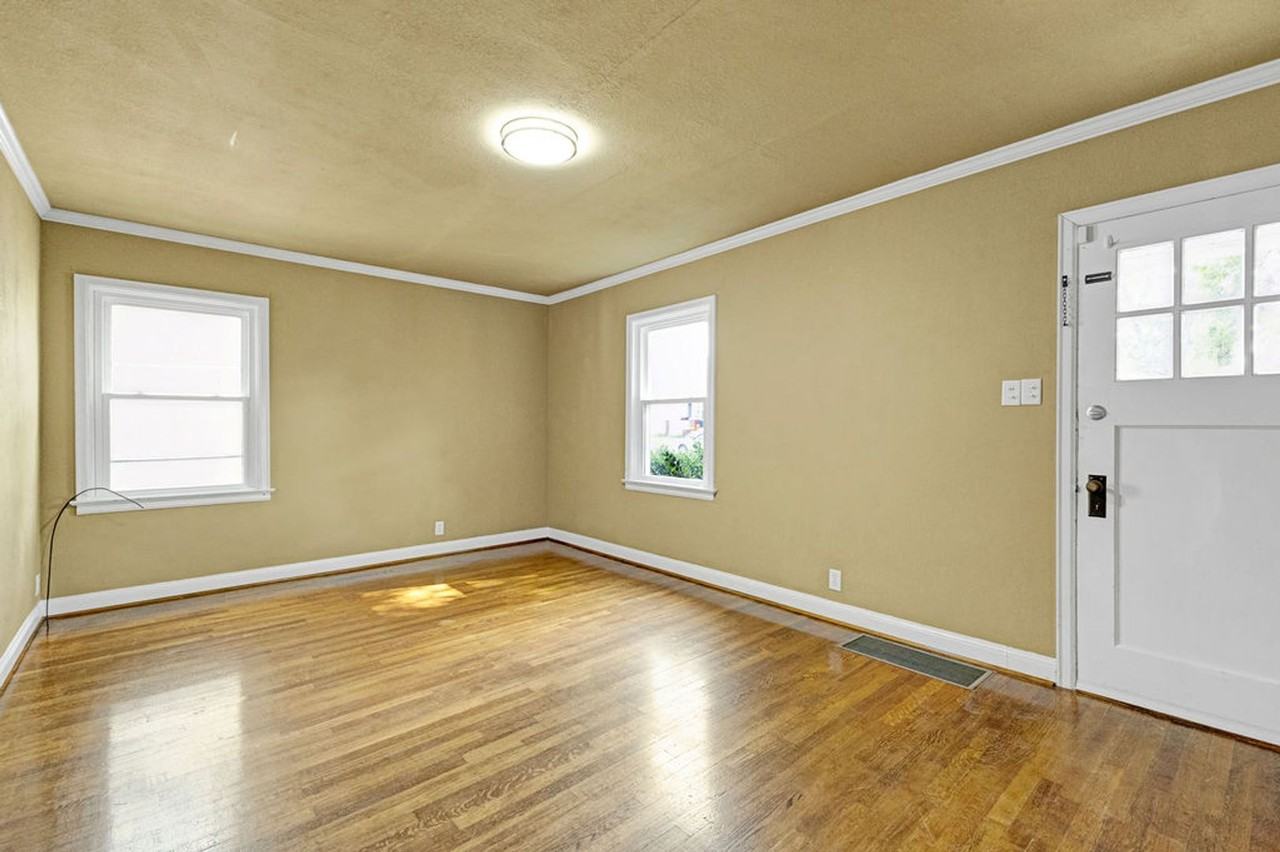 2815 Francis St - Photo 5 of 38
