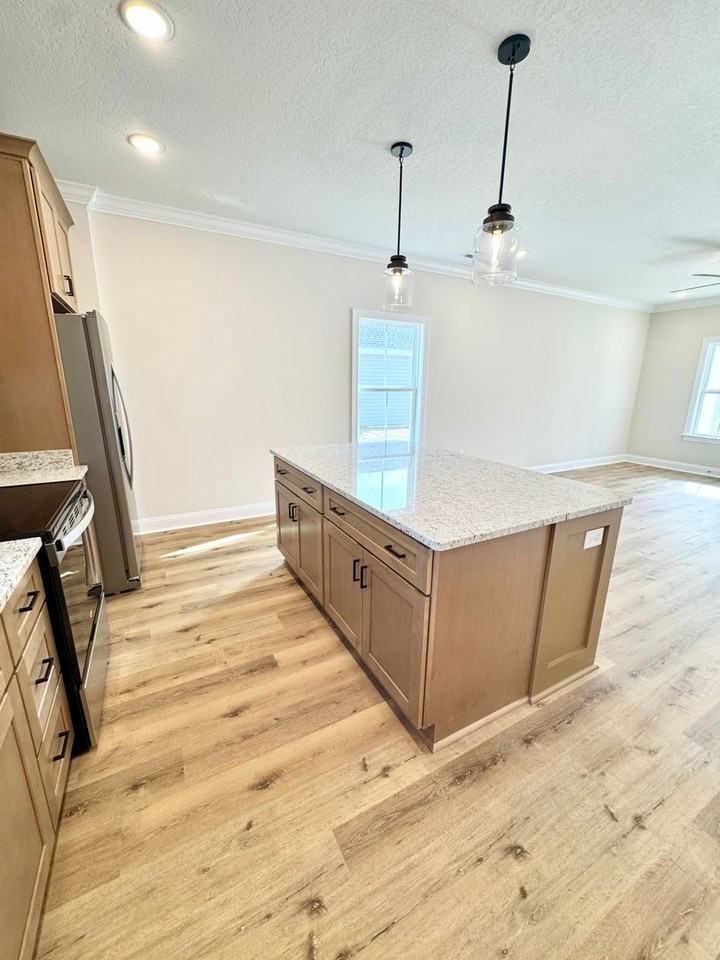 101 Charlton Ct - Photo 7 of 18