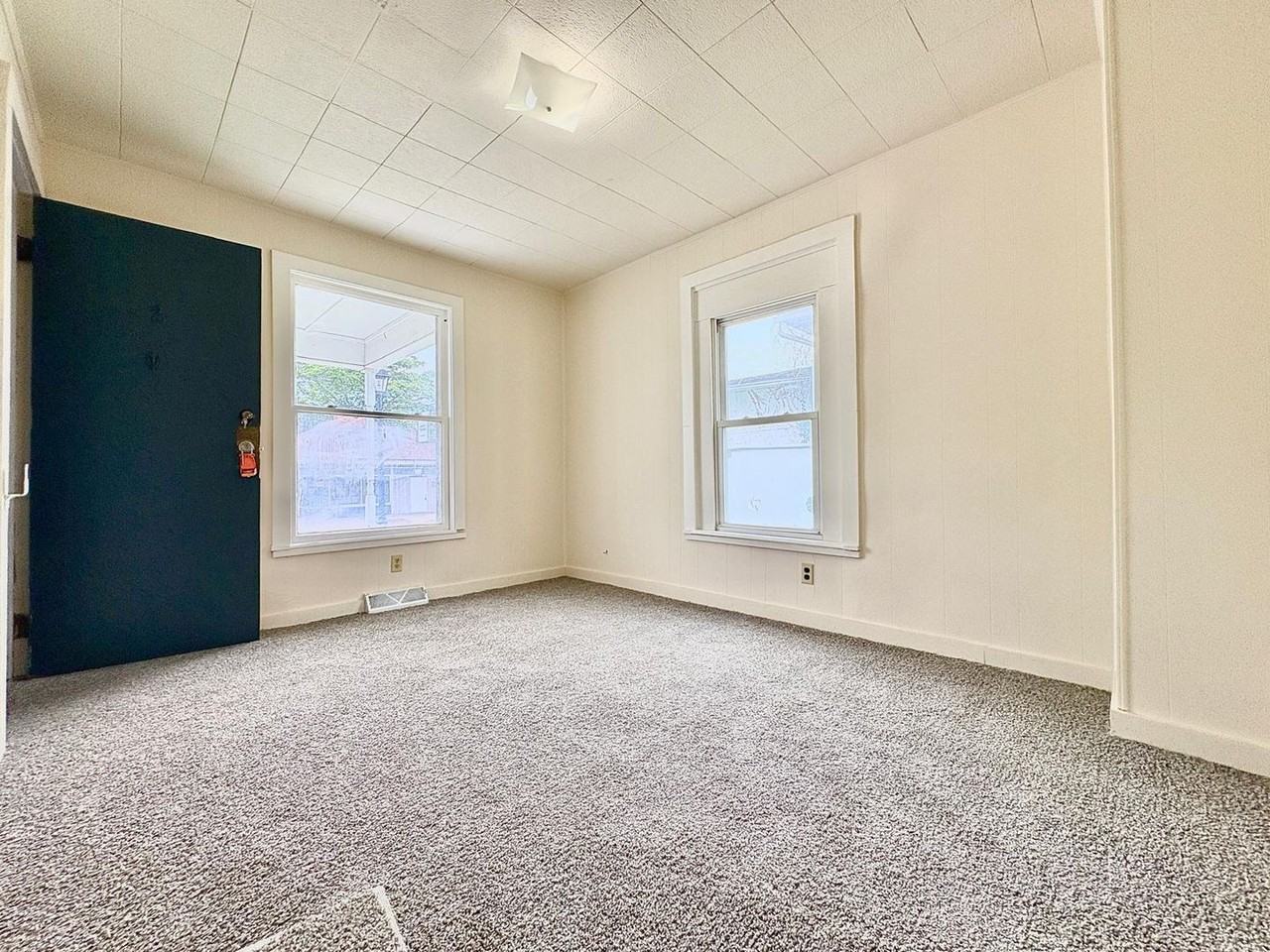 1515 Miami St - Photo 2 of 6
