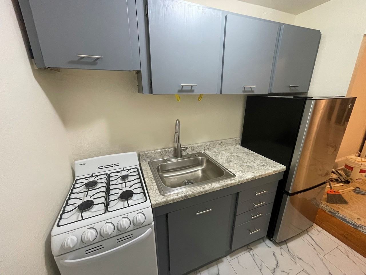 3007 N Calvert St - Photo 5 of 17