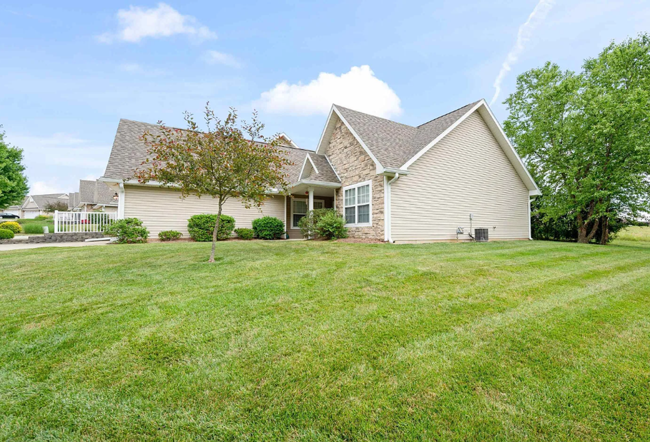 2097 W Arbor Ridge Way - Photo 3 of 29