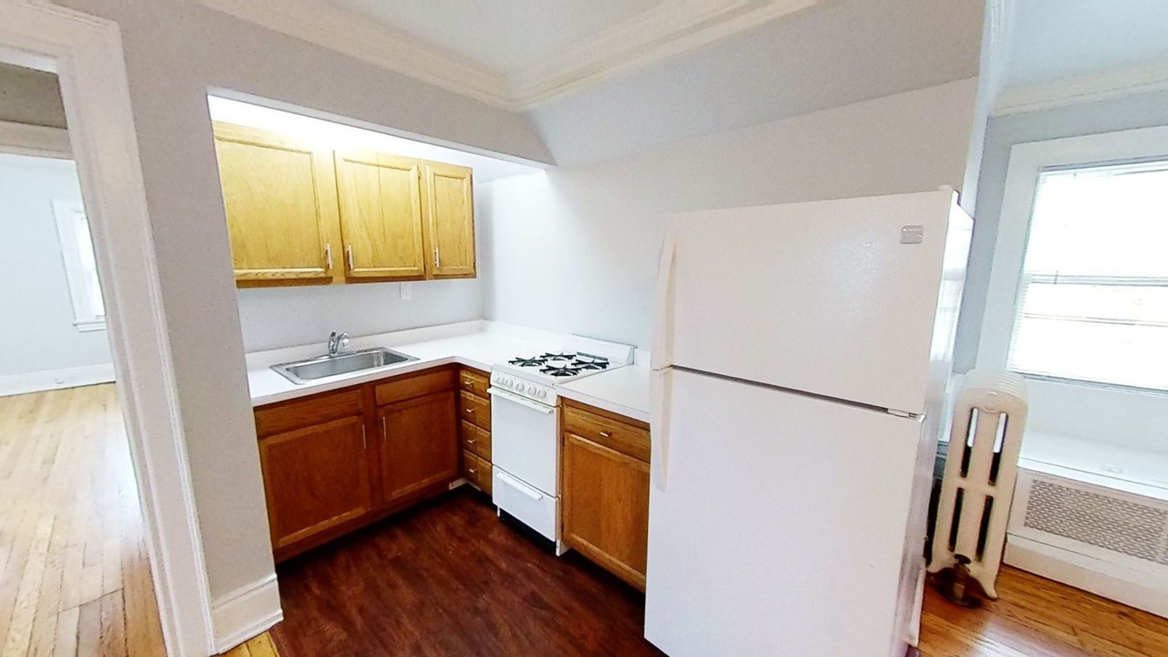 30 Edgerton St - Photo 7 of 39